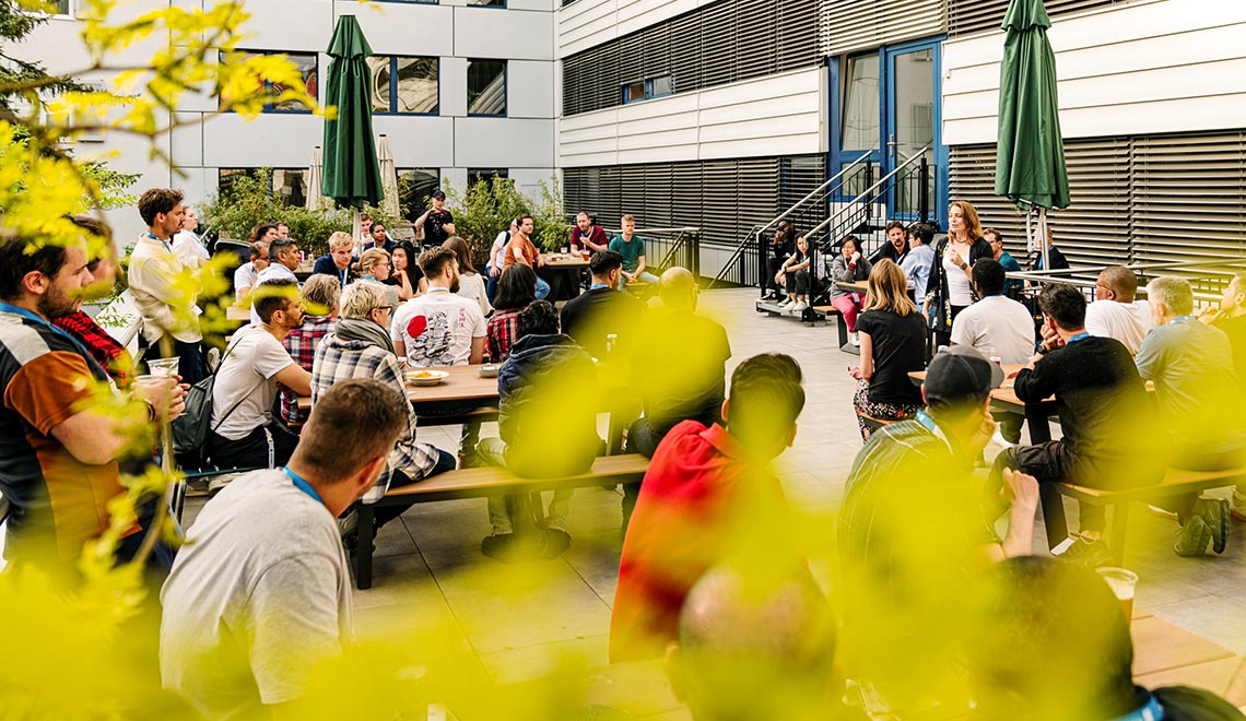 Event auf der Terrasse des Westhive Basel Rosental