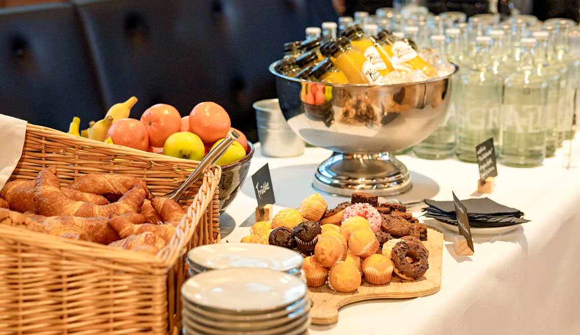 Frühstücksbuffet im Westhive Basel