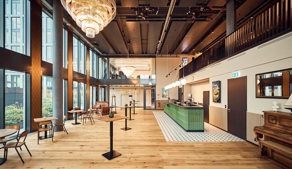 Salle d'événements avec accès à la terrasse du toit