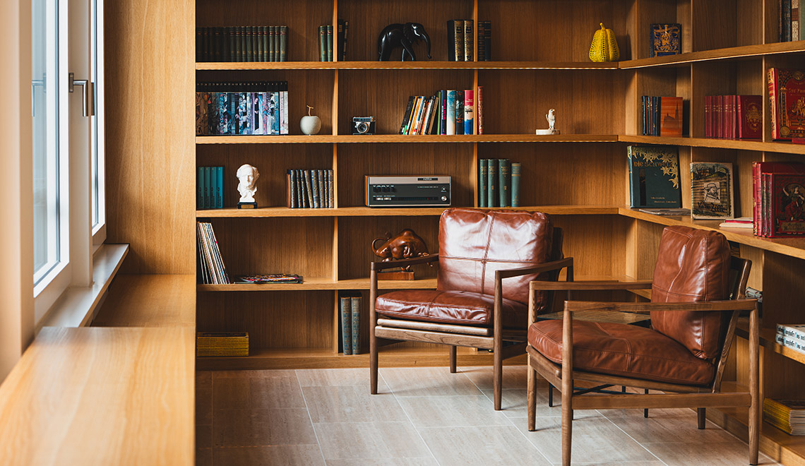Bibliothek im Westhive Zürich Paradeplatz