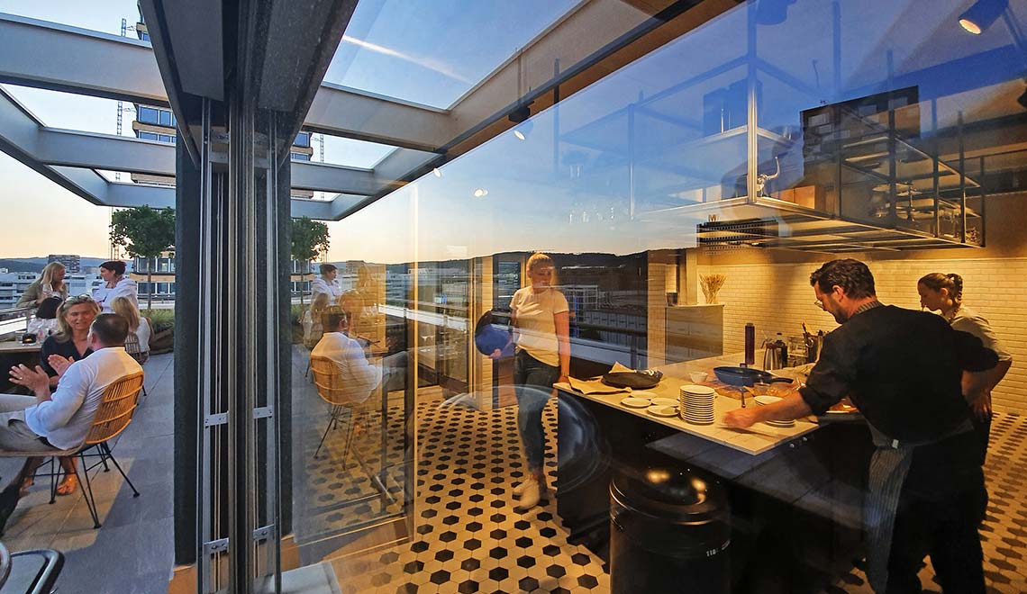 Rooftop Kitchen im Westhive Zürich Hardturm
