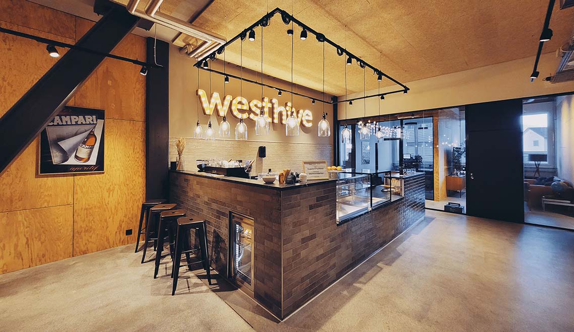 Empfang/Bar im Westhive Zug Tech Cluster